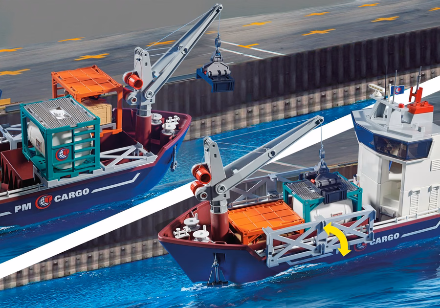 Navio de carga com barco