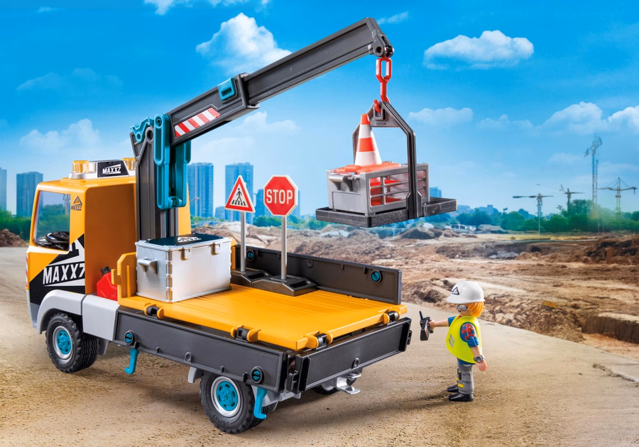 Caminhão de construção com guindaste