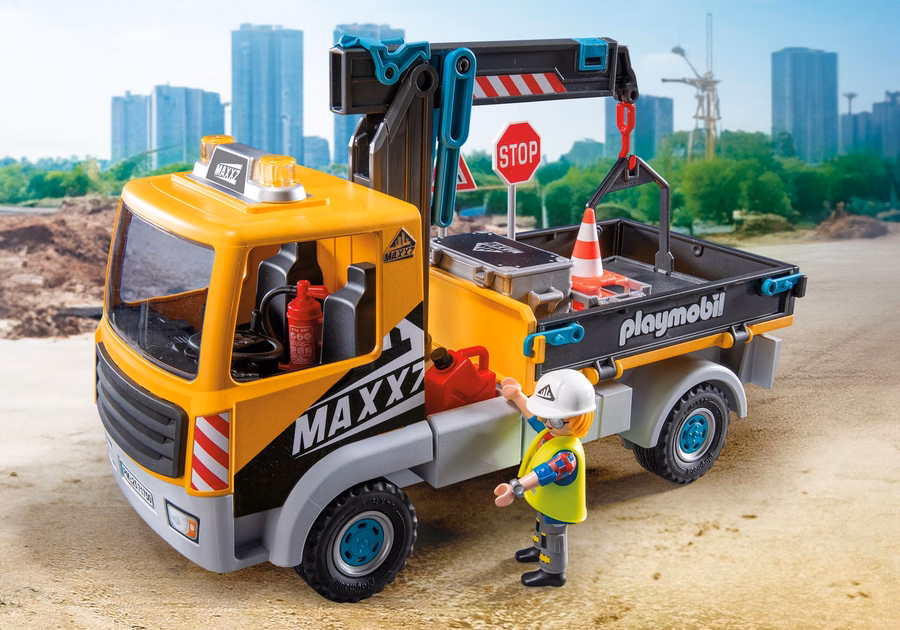 Caminhão de construção com guindaste