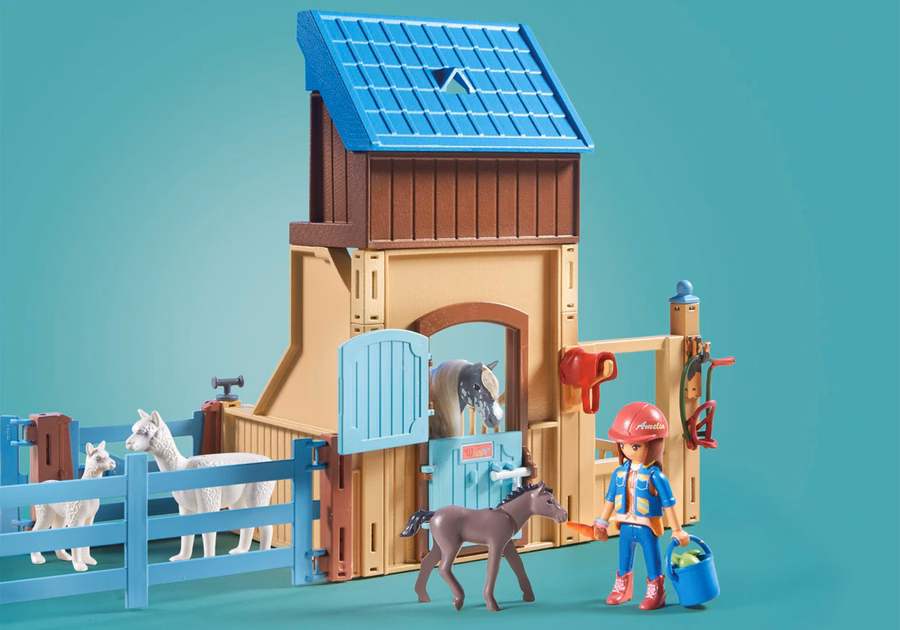 Estábulo para cavalos com Amelia e Whisper